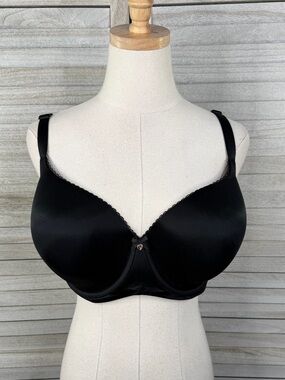 VICTORIA'S SECRET Body by Victoria Lightly Lined Smooth Demi Bra Underwire-40DDD